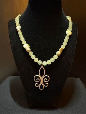 Handcrafted Pale Green Quartz & Pearl Beaded Necklace with Fleur Pendant